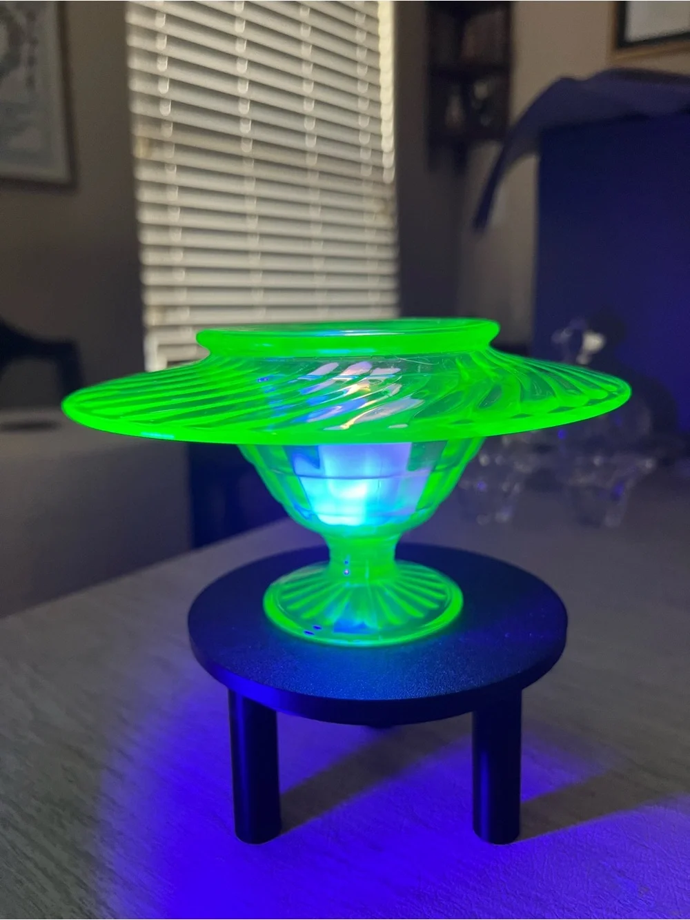 Vintage Green UV Reactive Glass Sherbet Cup & Plate Fairy Lamp
